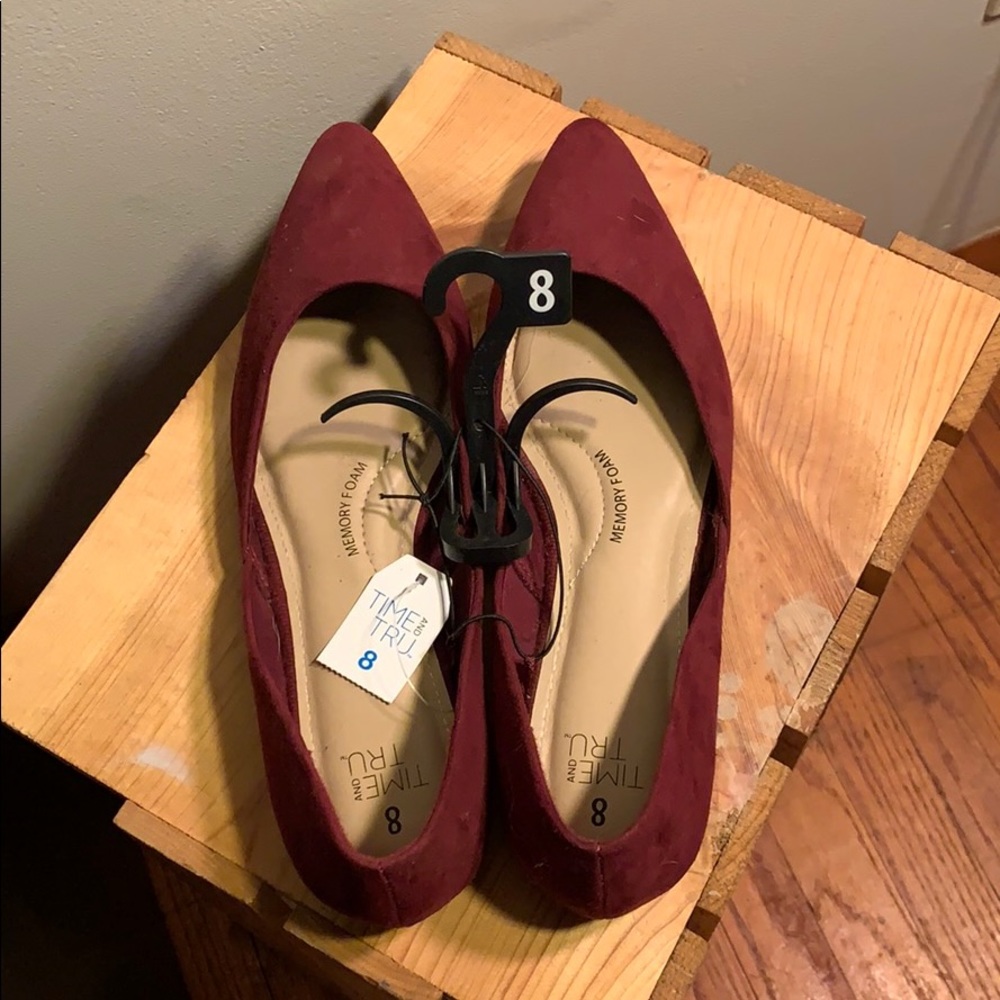 Women’s Maroon Flats, size 8